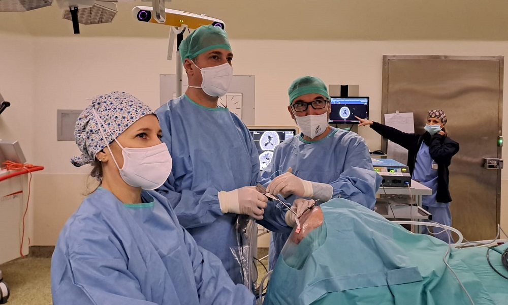  Alla Neurochirurgia un neuro-endoscopio per la chirurgia ventricolare cerebrale 